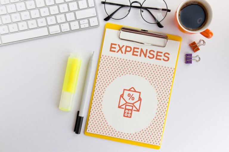How to Track Your Expenses to Never Fail at Budgeting Again