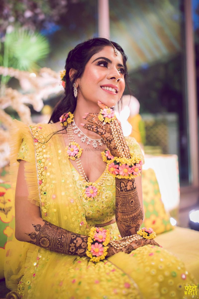 27+ Aesthetic Bridal Mehndi Shots to Bookmark Right Now - SetMyWed