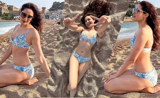 33 Hot and Sexy Pics of Pragya Jaiswal That Will Leave You Stunned