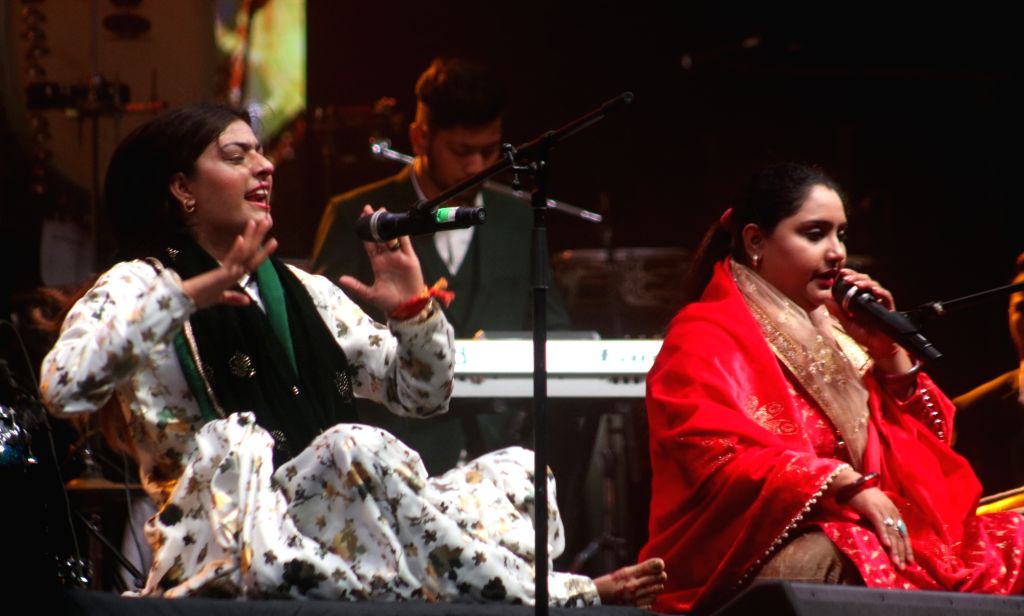 Nooran Sisters : Career