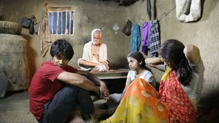 Coat Movie Review: Caste and Poverty Take Centre Stage in This Drama