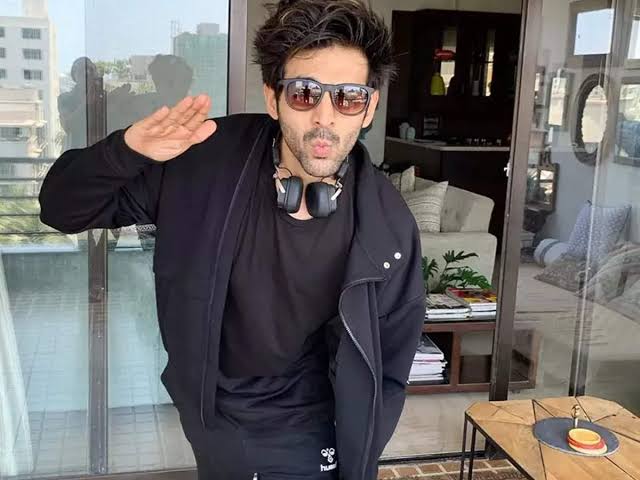 Kartik Aaryan Net Worth, Per Movie Fee, Annual Salary, Car Collection, House, Brand Endorsements and More