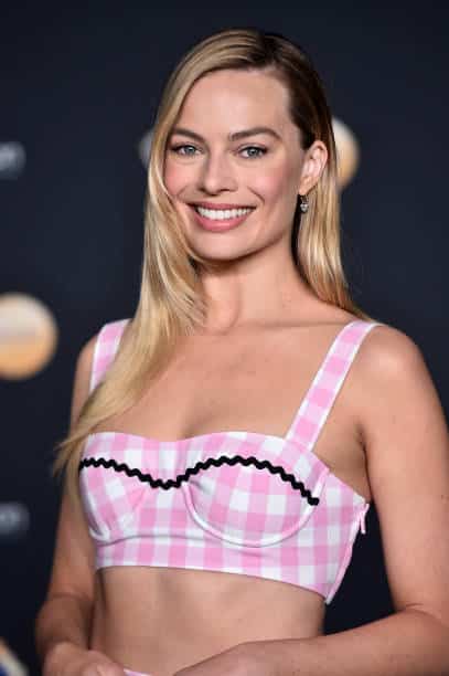Top 10 Margot Robbie Hot and Sexy Pics