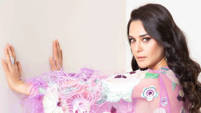 Hot and Sexy Photos of Preity Zinta