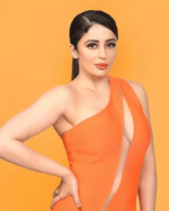 Neha Pendse Hot Photos & Sexy Pics You Need to See Once