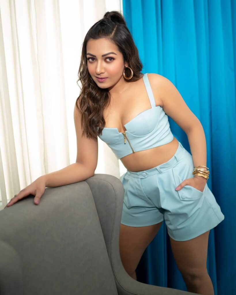 Top 10 Catherine Tresa Hot and Sexy Photos