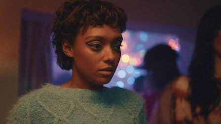 Everything Now Netflix Review: Compelling Coming-of-Age Dramedy