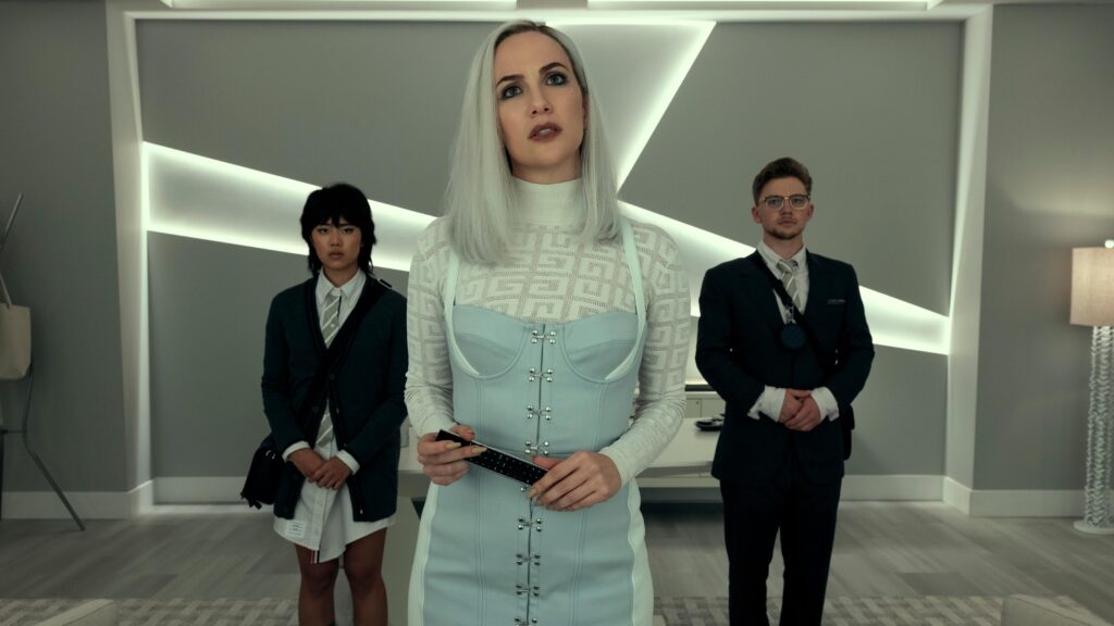 The Fall of the House of Usher Netflix Review: Enigmatic Gothic Horror Drama Web Series
