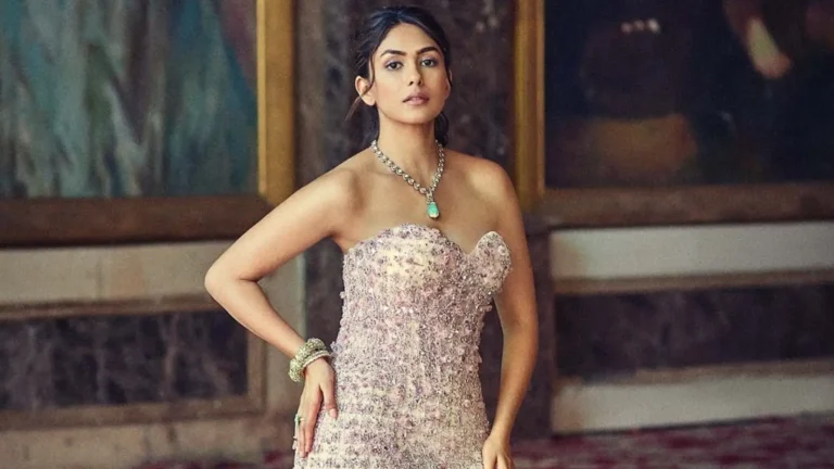 Mrunal Thakur Photos