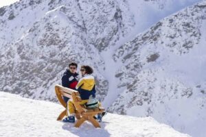 Your Christmas or Mine 2 Movie Review: A Festive Blend of Mix-Ups and Romance