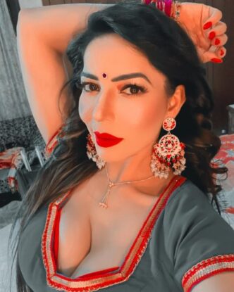 Maahi Khan
