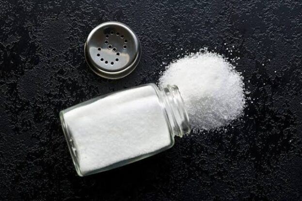 Salt Side Effects: Beware If You Eat Too Much Salt, It Can Increase Blood Pressure and Cause Skin Problems