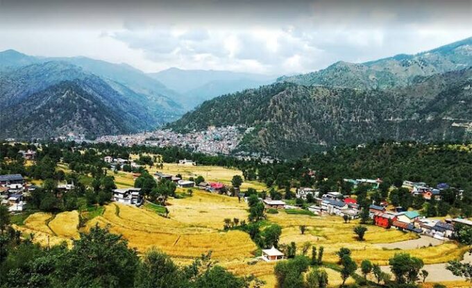 Connection of This Village with the World is Lost, Mountain Gradually Crumbling, People Living with Only One Hope!