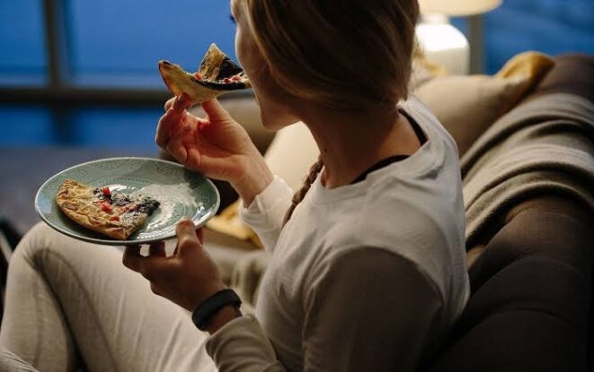 Why Eating at Night is Not Good for Your Health