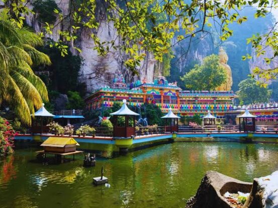 Malaysia Extends Visa-Free Travel for Indian Tourists Until 2026 – Key Details