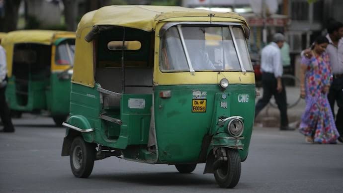 Delhi: CNG Autos to Be Phased Out, Petrol Bikes to Be Banned from 2026