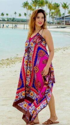 Munmun Dutta Hot Bikini Pic, TMKOC's Babita Ji's Sexy and Bold Pose