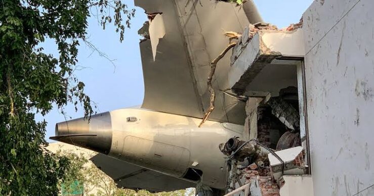Boeing 787-8 crash