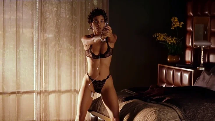 Halle Berry hot intimate scene in Swordfish (2001) with John Travolta, steamy movie moment