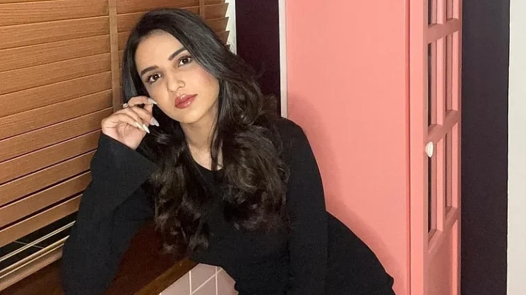 Jasmin Bhasin Biography