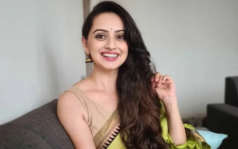 Shruti Marathe Biography