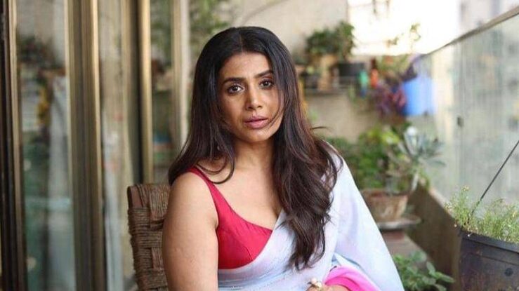 Sonali Kulkarni Age, Height, Weight, Measurements, Net Worth, Biography Sonali Kulkarni