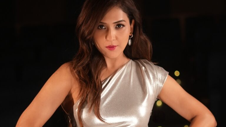 Neeti Mohan Net Worth