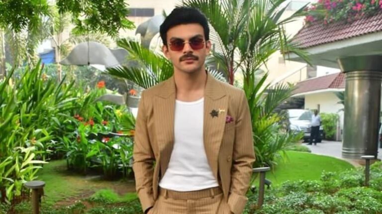 Veer Pahariya Net Worth 2025