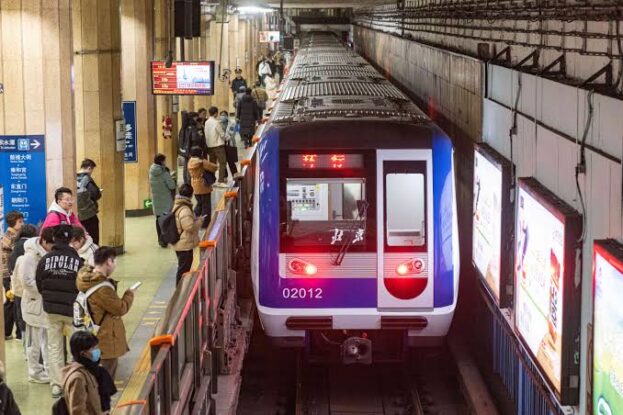 Longest metro networks