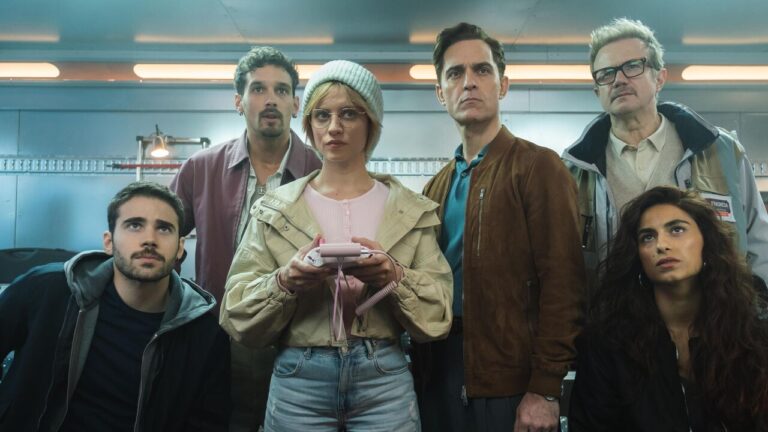 Berlin and the Lady with an Ermine Review - Pedro Alonso Turns This Stylish Heist Drama Into Addictive Chaos