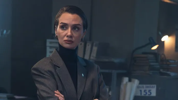 Graveyard Season 3 Review: A Darker and More Personal Crime Mystery Graveyard Season 3 Review: A Darker and More Personal Crime Mystery